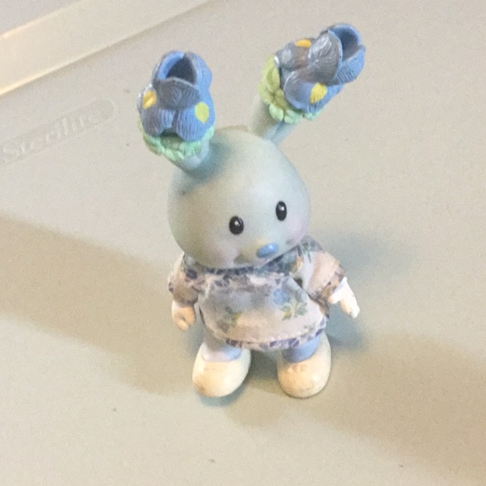 90s Toy teacup bunny